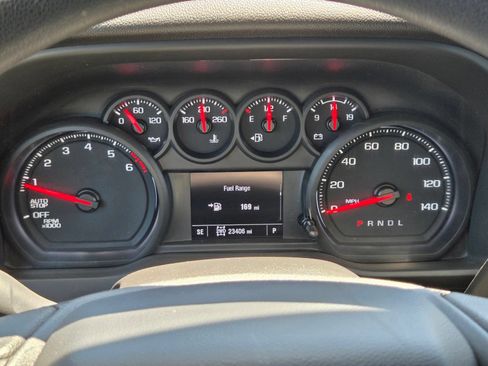 Used 2024 Chevrolet Silverado 1500 Custom Trail Boss w/ Dark Appearance Package AWD/4WD image 19