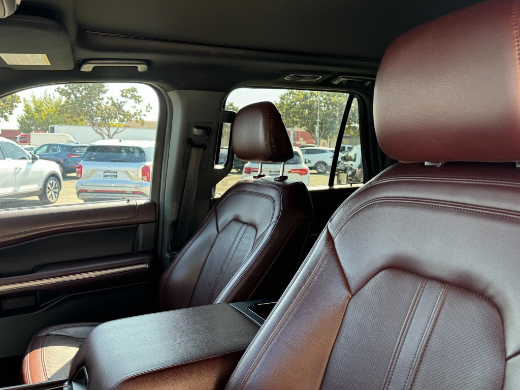 Used 2023 Ford Expedition Max Limited RWD image 14