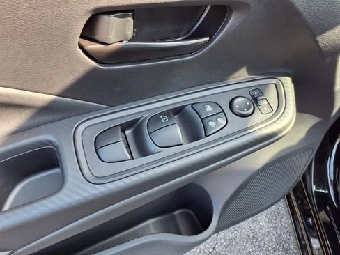 Certified 2025 Nissan Versa S w/ Trunk Package image 21