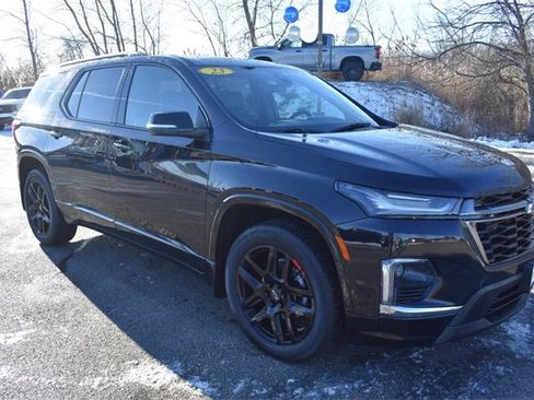 Certified 2023 Chevrolet Traverse Premier w/ Redline Edition image 10