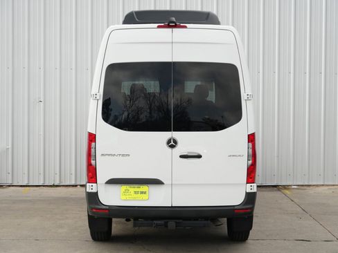 Used 2023 Mercedes-Benz Sprinter 2500 w/ Acoustic Package image 11