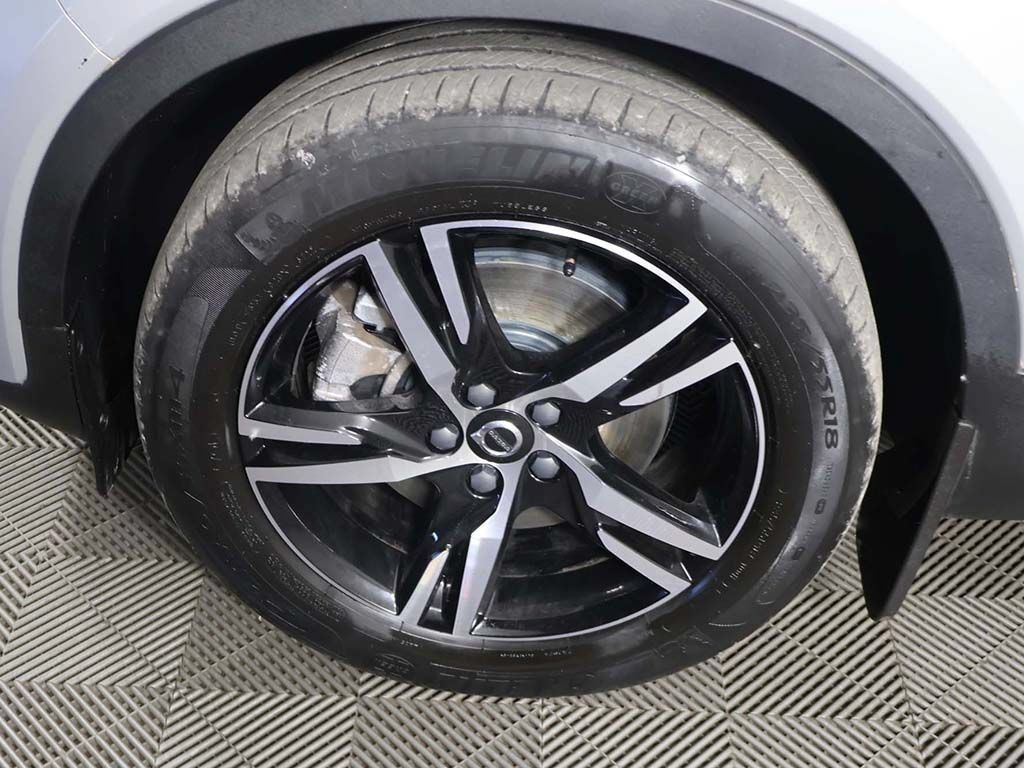 Used 2023 Volvo XC40 B5 Plus w/ Climate Package AWD/4WD image 19