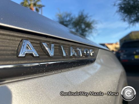 Used 2022 Lincoln Aviator Reserve w/ Equipment Group 201A image 8