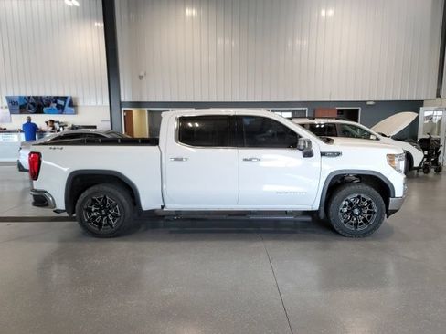 Used 2019 GMC Sierra 1500 SLT w/ SLT Premium Package AWD/4WD image 8