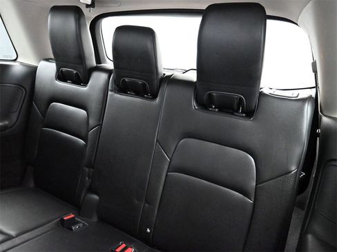 Used 2022 Nissan Pathfinder SL w/ SL Black Package image 20