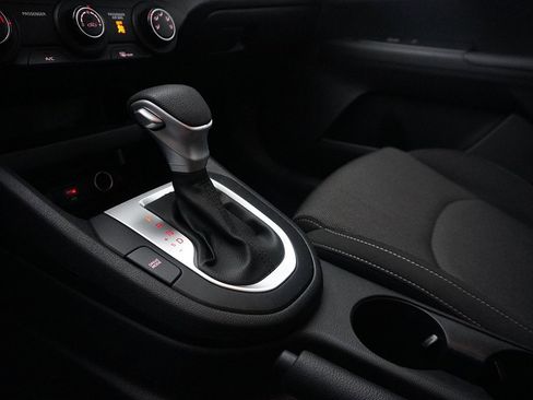 Used 2023 Kia Forte LXS w/ LXS Technology Package image 43