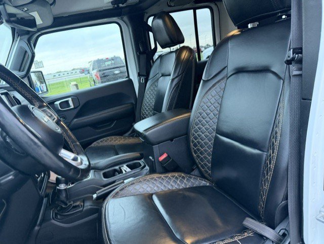 Used 2021 Jeep Gladiator Overland AWD/4WD image 12