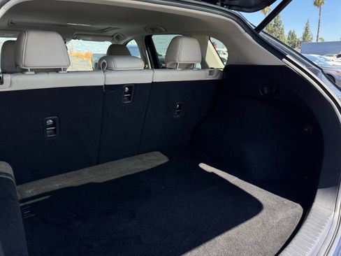 Used 2018 MAZDA CX-5 Touring w/ Preferred Equipment Package FWD image 16