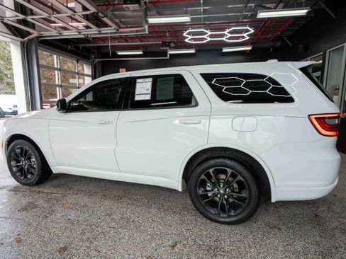 Used 2022 Dodge Durango SXT w/ Blacktop Package image 2