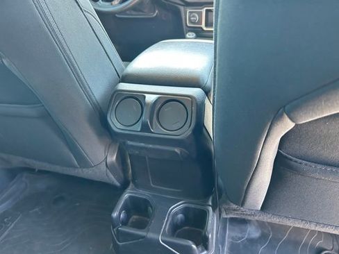 Used 2020 Jeep Gladiator Sport w/ Trailer Tow Package image 20