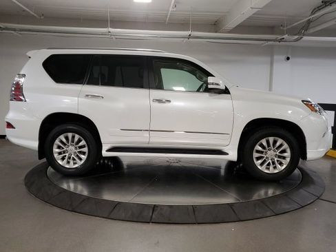 Used 2018 Lexus GX 460 Premium w/ Premium Package AWD/4WD image 10