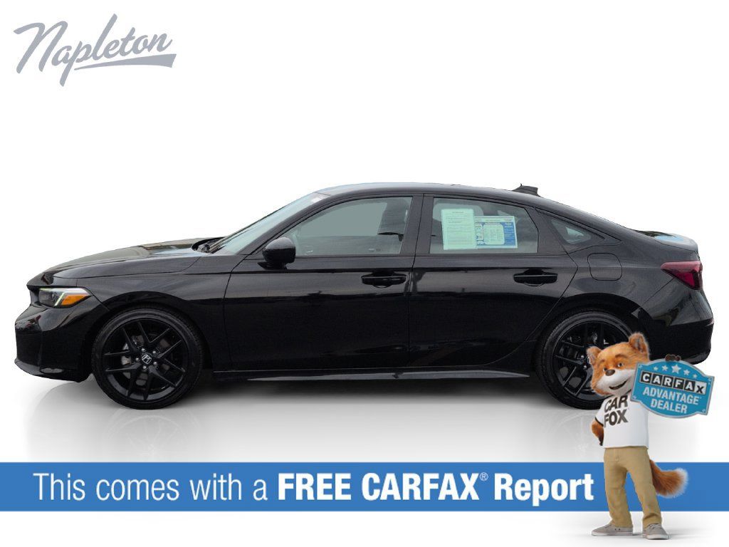Used 2025 Honda Civic Sport image 2