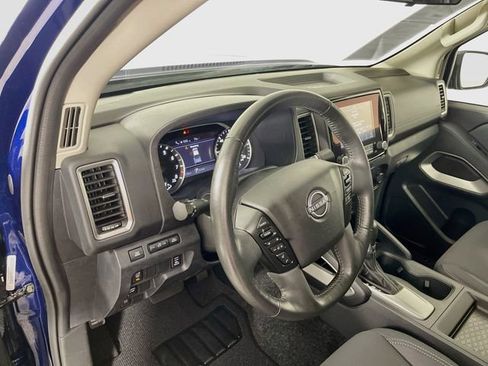 Used 2023 Nissan Frontier SV w/ SV Convenience Package RWD image 10