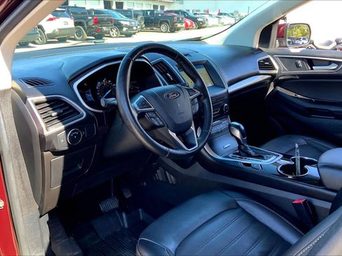 Used 2017 Ford Edge SEL w/ Equipment Group 201A image 16