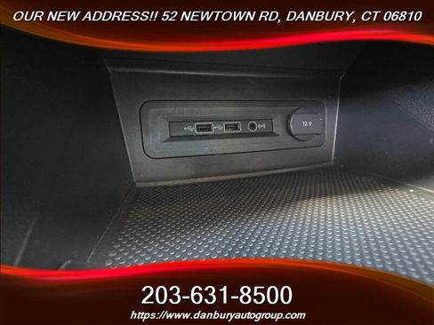 Used 2020 Volkswagen Atlas SE w/ Panoramic Sunroof Package FWD image 16