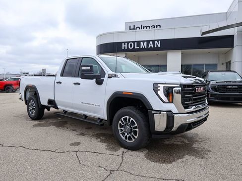 New 2026 GMC Sierra 3500 Pro image 1