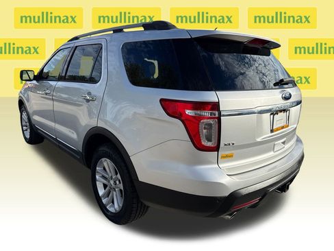 Used 2014 Ford Explorer XLT w/ Equipment Group 202A image 6