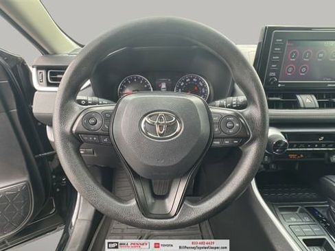 Used 2021 Toyota RAV4 XLE image 16