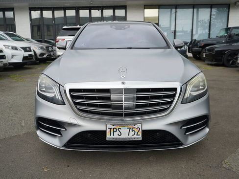 Used 2018 Mercedes-Benz S 560 Sedan image 3