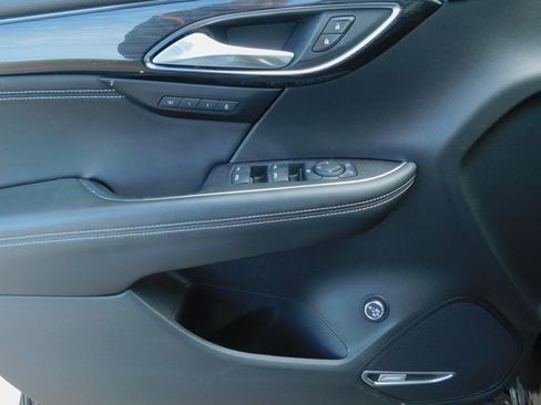 Used 2021 Buick Envision Essence w/ Technology Package I image 26