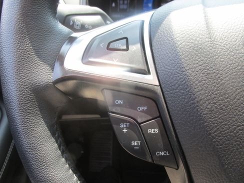 Certified 2024 Ford Edge Titanium image 35