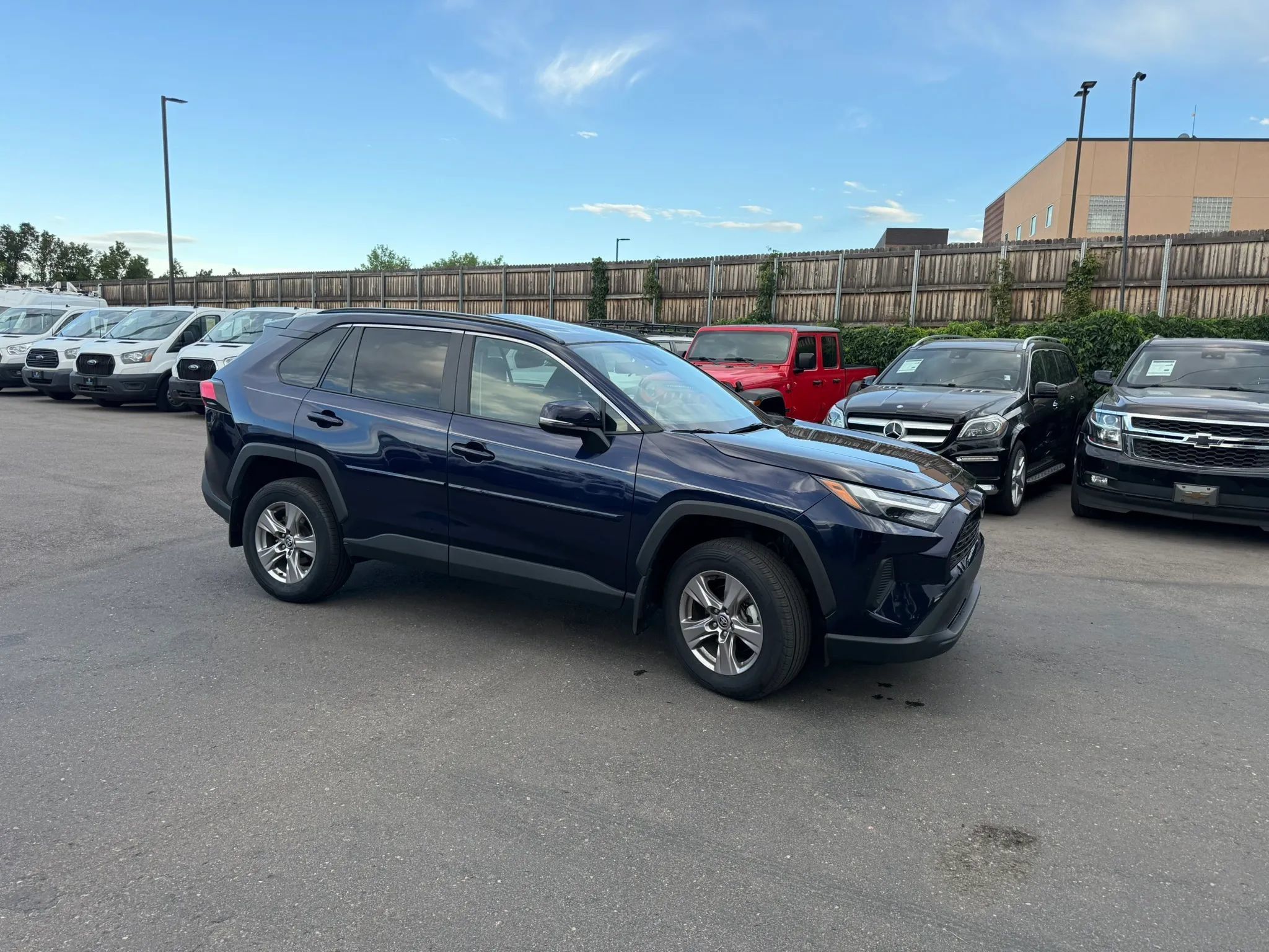 Used 2023 Toyota RAV4 XLE w/ Convenience Package FWD image 7