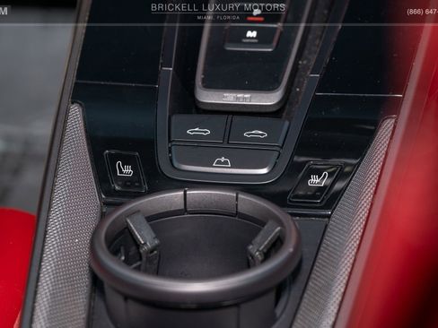 Used 2020 Porsche 911 Carrera RWD image 24