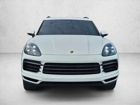 Used 2019 Porsche Cayenne image 2