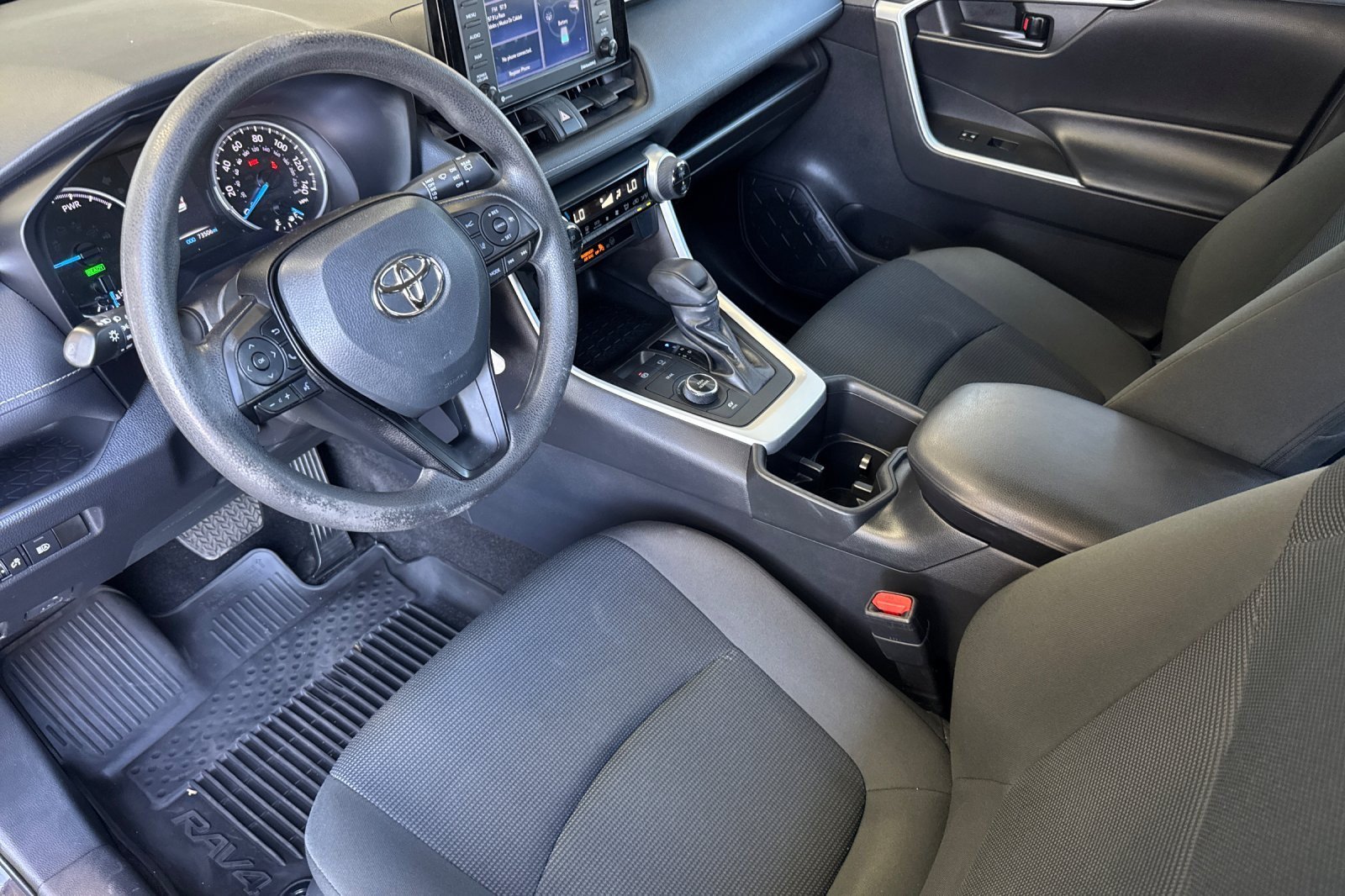 Certified 2022 Toyota RAV4 LE AWD/4WD image 9