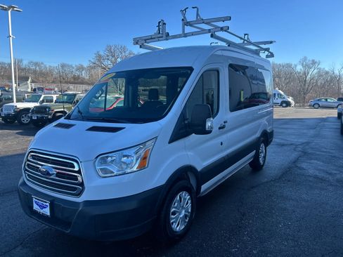 Used 2019 Ford Transit 150 XLT image 7
