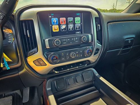 Used 2018 GMC Sierra 1500 SLT AWD/4WD image 23