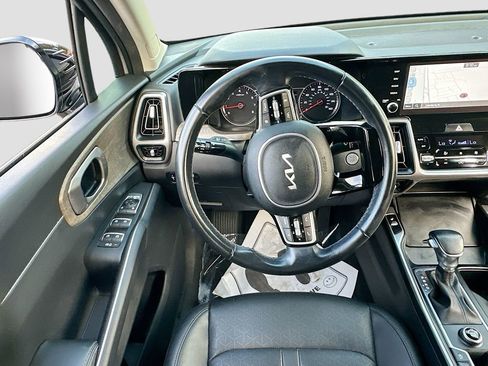 Certified 2023 Kia Sorento EX image 22