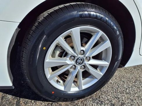 Used 2025 Toyota Camry LE image 41