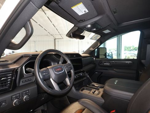 Certified 2026 GMC Sierra 3500 AT4 w/ AT4 Premium Plus Package AWD/4WD image 9