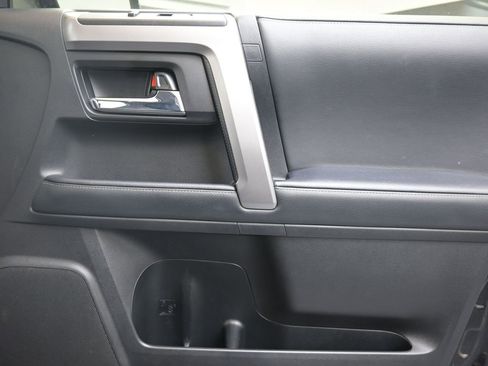 Used 2024 Toyota 4Runner SR5 Premium image 11