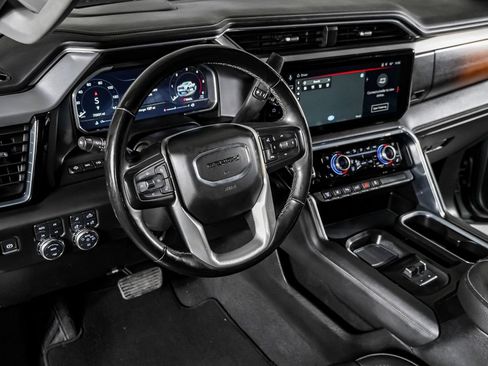 Used 2024 GMC Sierra 3500 Denali w/ Denali Reserve Package AWD/4WD image 16