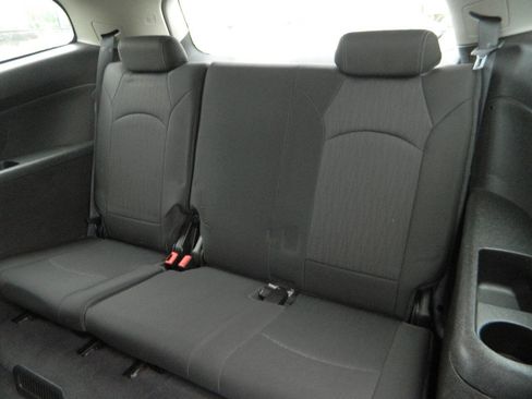 Used 2013 Chevrolet Traverse LT AWD/4WD image 15