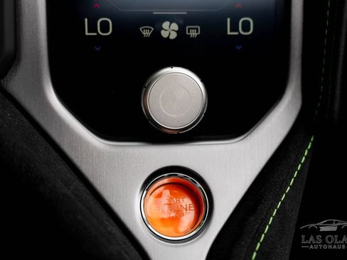 Used 2026 McLaren 750S Spider RWD image 69