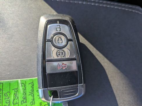 New 2025 Ford Bronco Badlands image 27