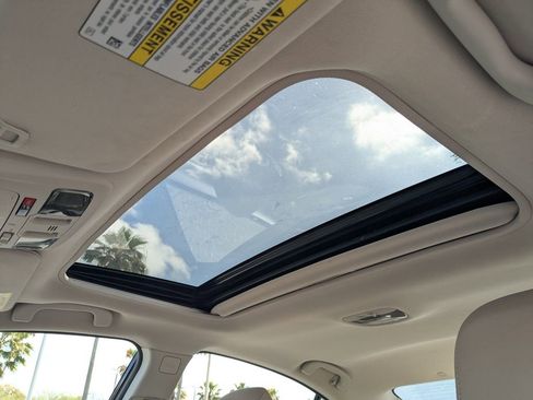 Used 2018 Subaru Legacy 2.5i Limited image 18