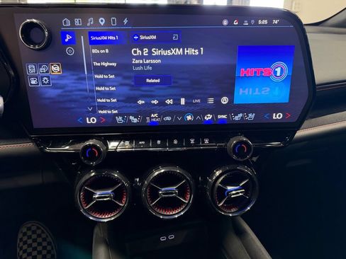 Used 2024 Chevrolet Blazer EV RS AWD/4WD image 8