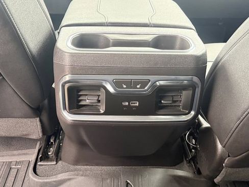 Used 2024 GMC Sierra 1500 SLT AWD/4WD image 9