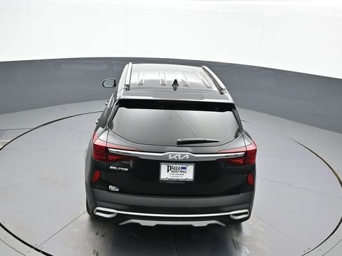 Used 2022 Kia Seltos EX image 38