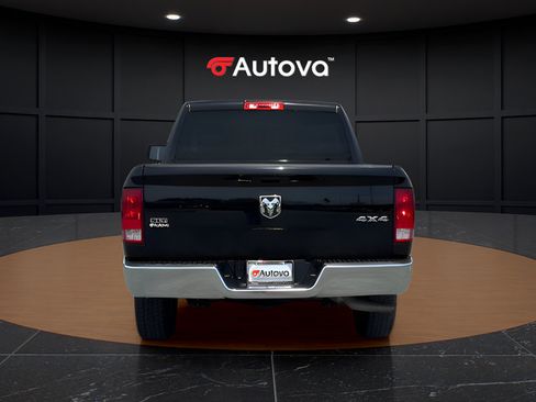Used 2024 RAM 1500 Classic SLT AWD/4WD image 10