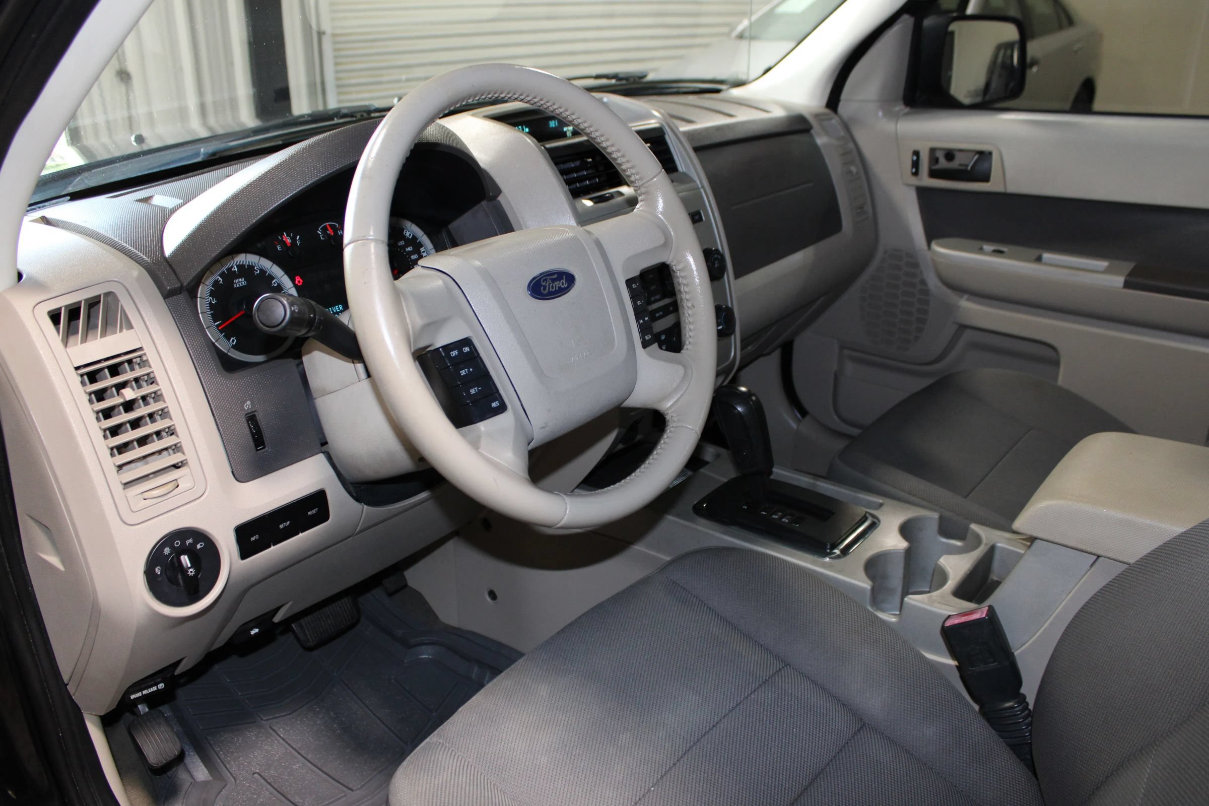 Used 2009 Ford Escape XLT FWD image 20