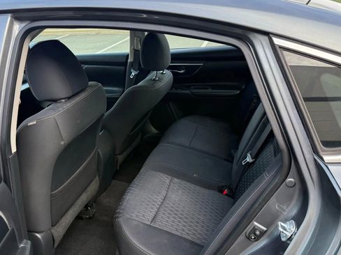 Used 2017 Nissan Altima 2.5 SV image 24