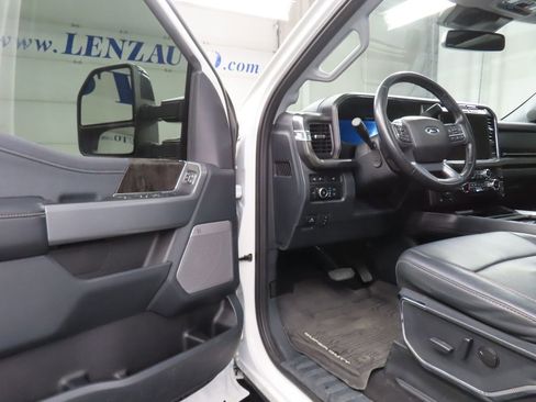 Used 2024 Ford F250 Lariat w/ Sport Appearance Package AWD/4WD image 48