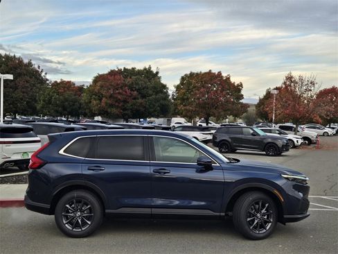 New 2026 Honda CR-V EX-L image 3