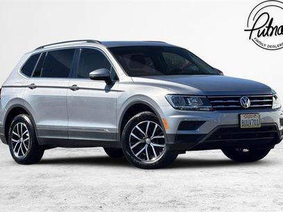 Used 2021 Volkswagen Tiguan SE w/ Panoramic Sunroof Package