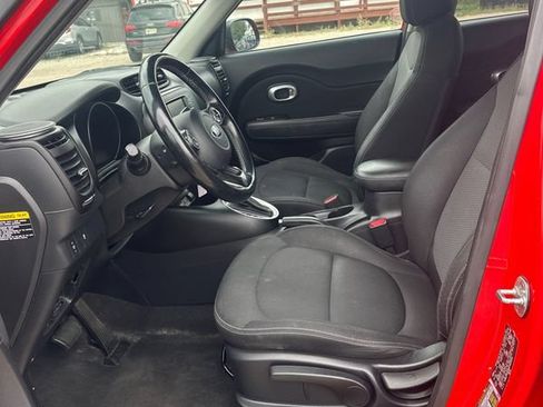 Used 2017 Kia Soul + w/ Designer's Package FWD image 2